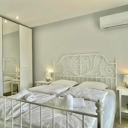 Paradiso - Private Apartment-bsr-1